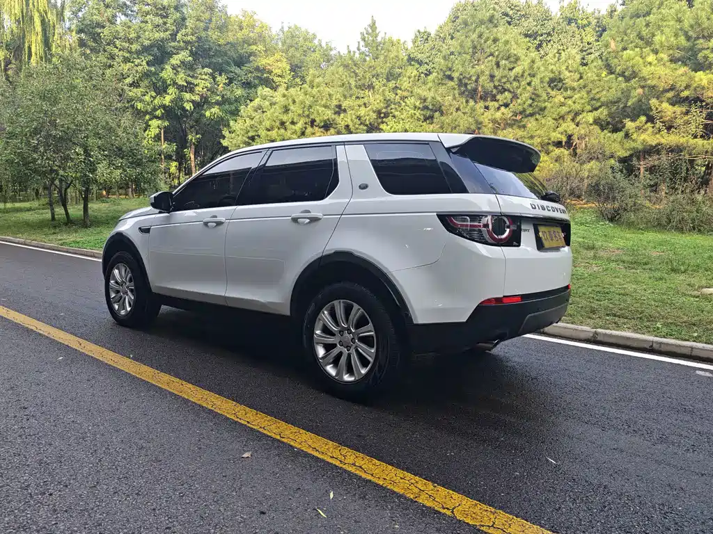 Land Rover Discovery Sport — миниатюра 7
