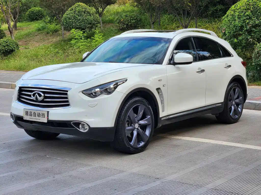 Infiniti QX70 — миниатюра 2