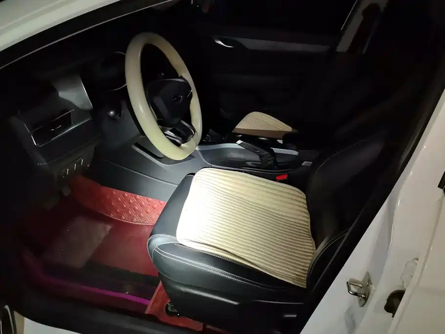 Geely Emgrand — миниатюра 9