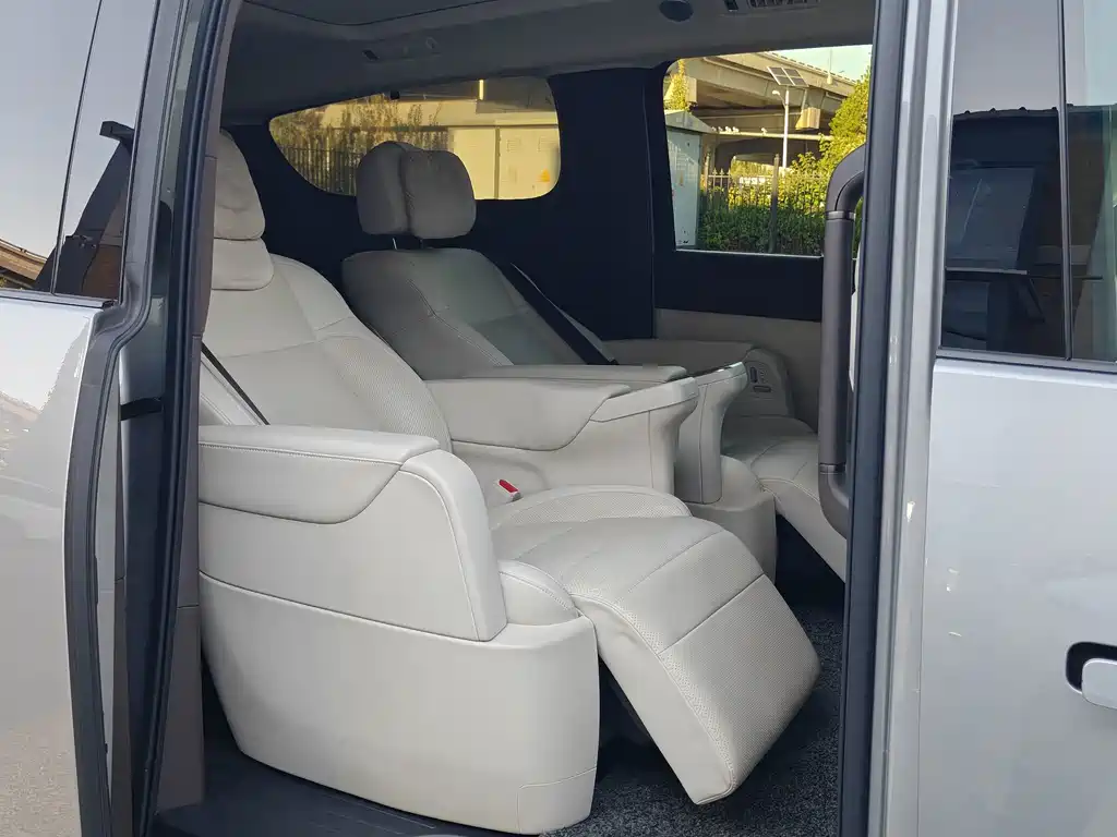 Li Auto Li MEGA — миниатюра 16