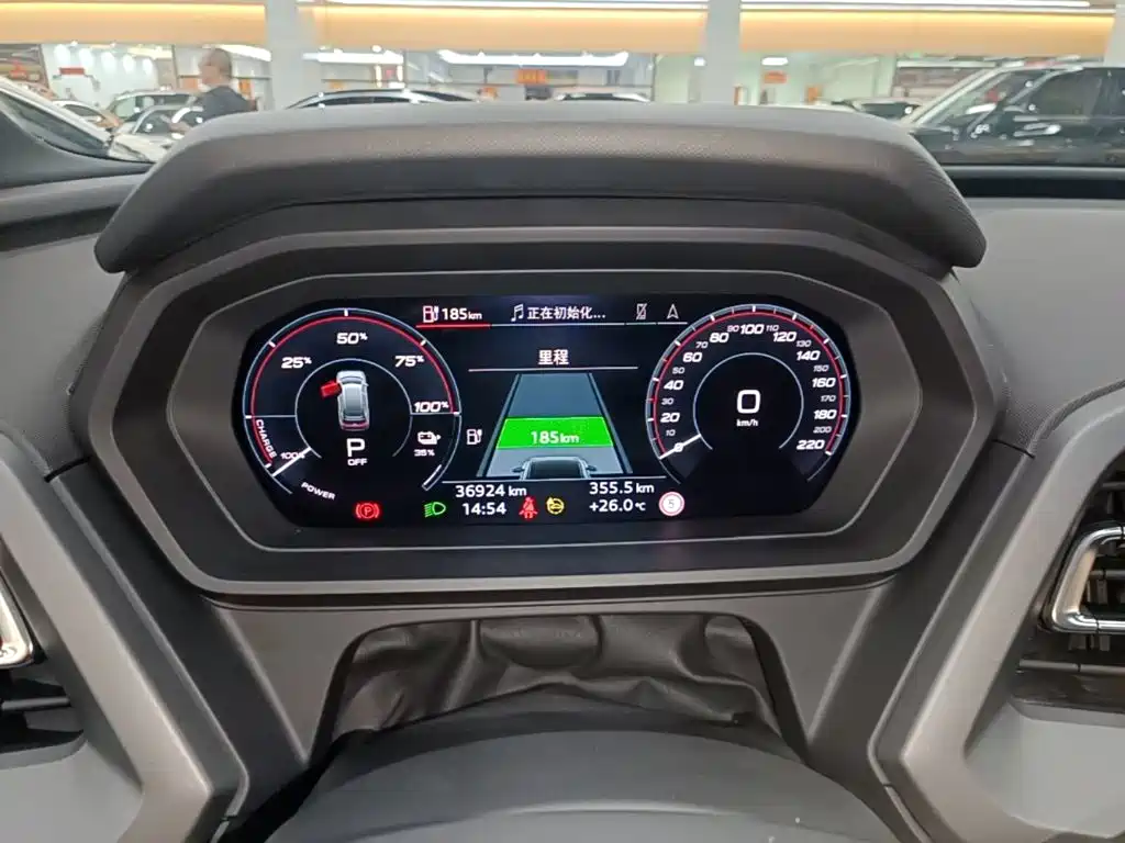 Audi Q5 e-tron — миниатюра 12