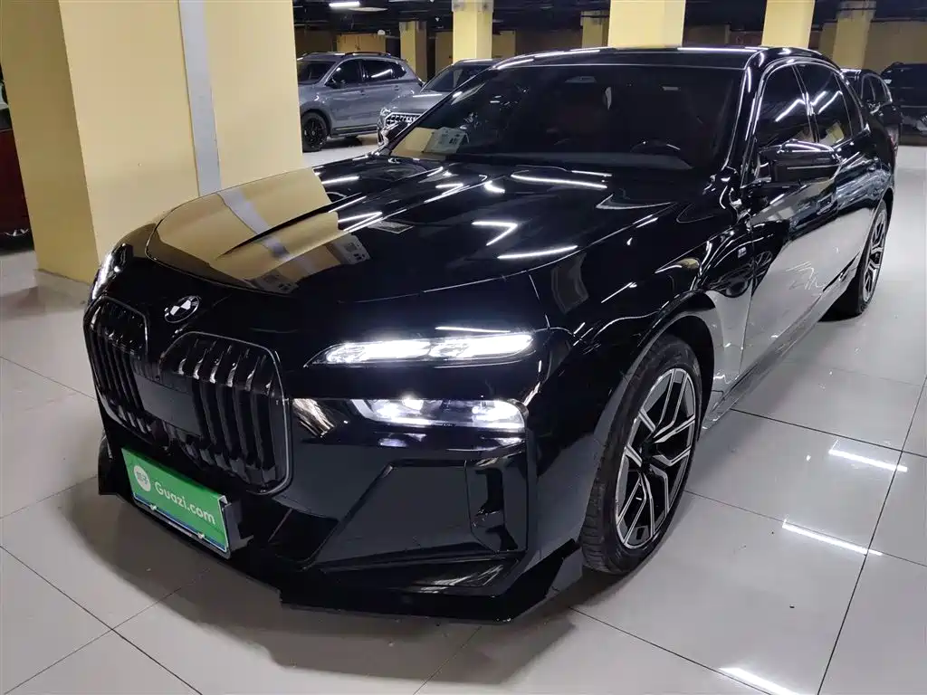 BMW 7 Series 2024