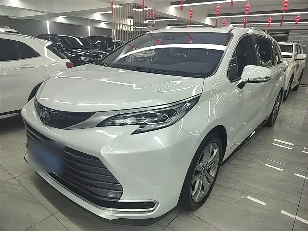 Toyota Sienna 2023