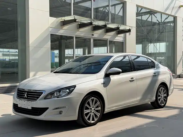 PEUGEOT 408