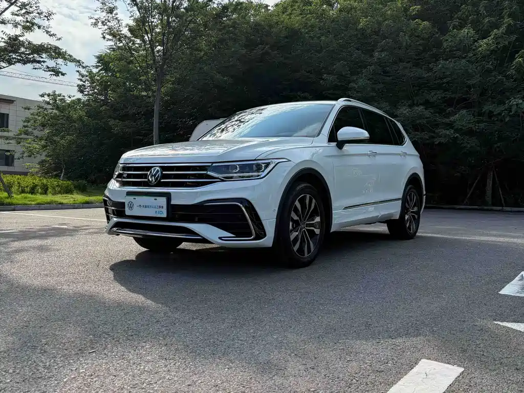 Volkswagen Tiguan L 2025