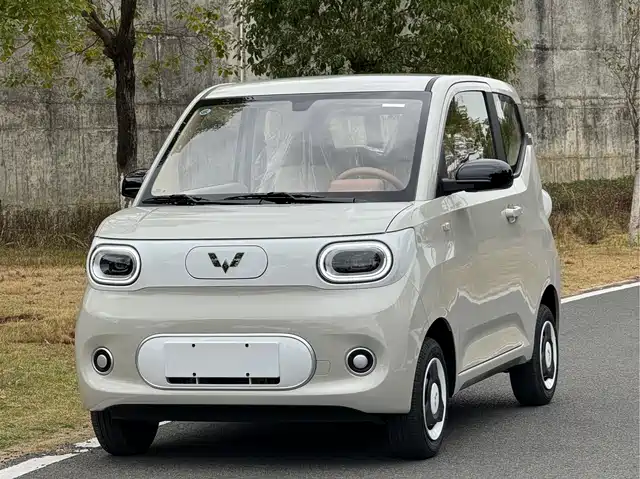 WULING HONGGUANG MINIEV 2025