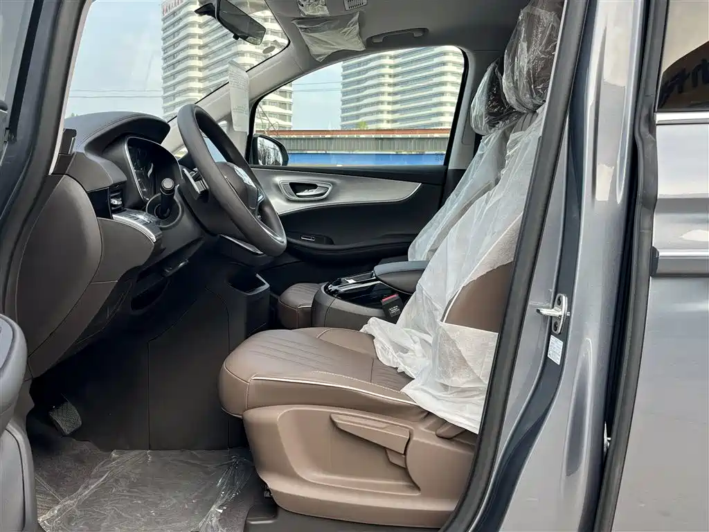 Roewe iMAX8 2023 400TGI