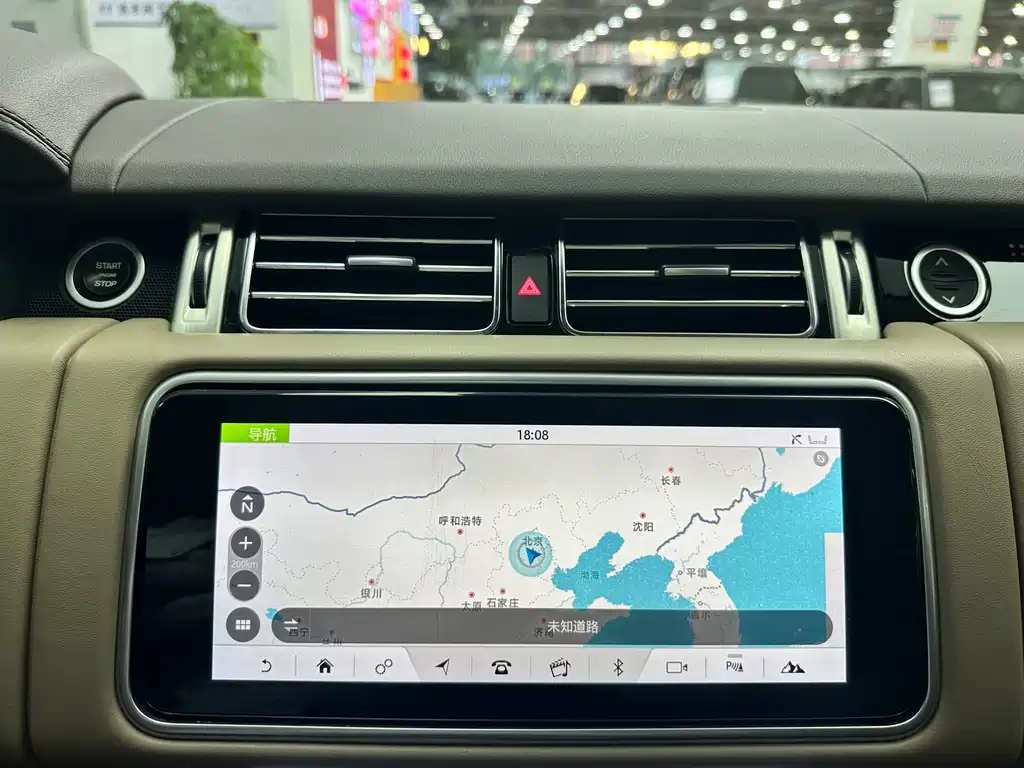 Land Rover Range Rover — миниатюра 22