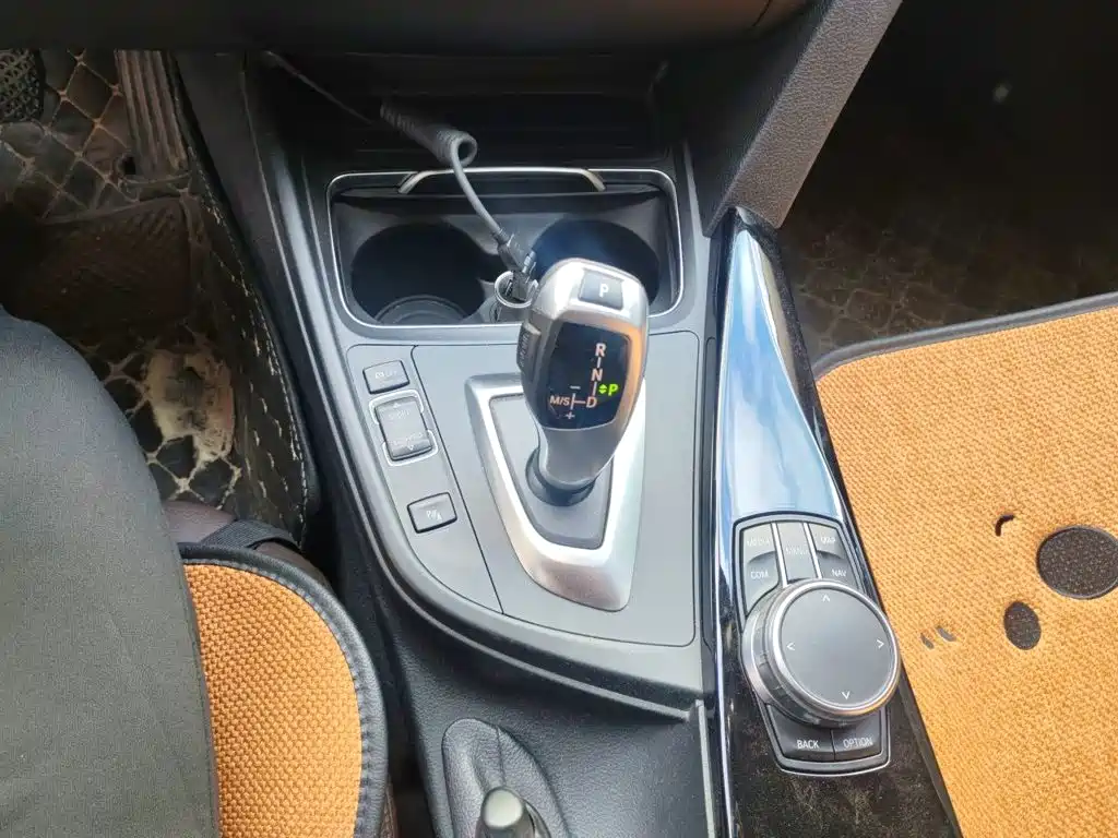 BMW 3 Series — миниатюра 15