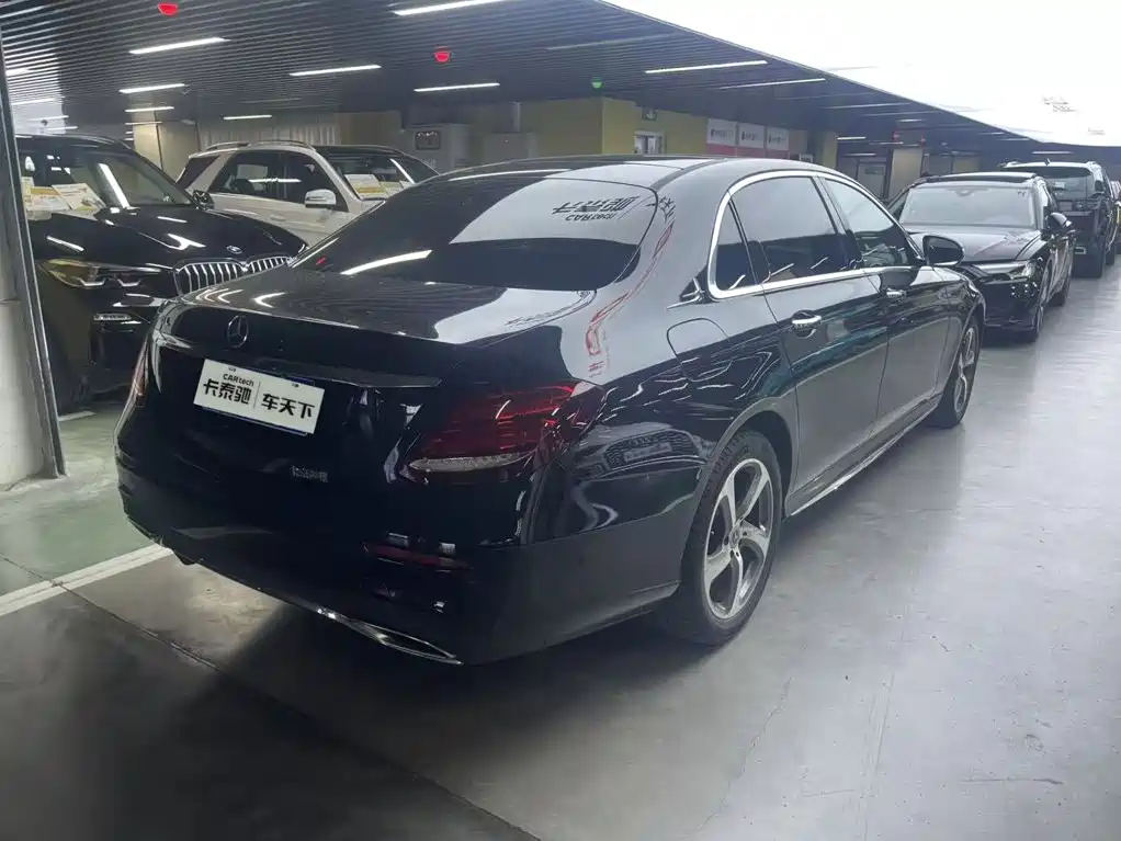 Mercedes-Benz E-Class — миниатюра 4