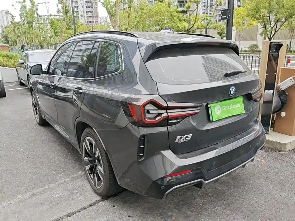 BMW iX3 — миниатюра 5