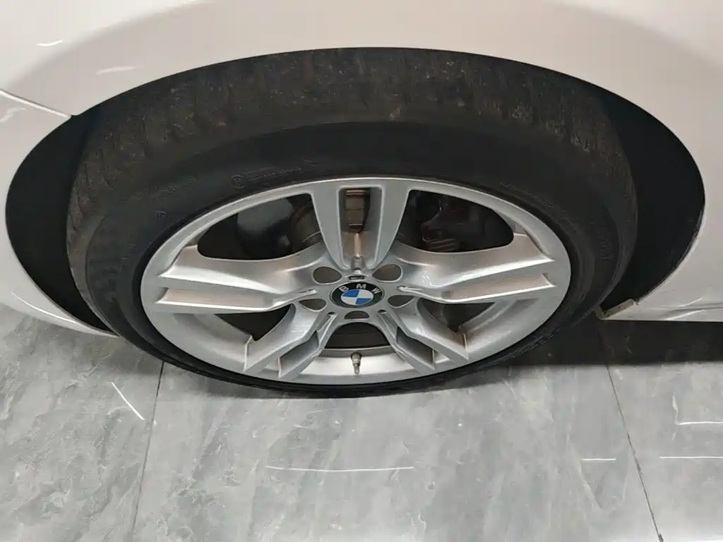 BMW 3 Series — миниатюра 23