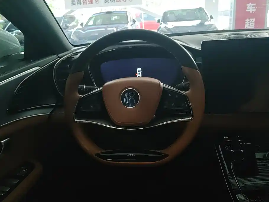 BYD Han — миниатюра 15
