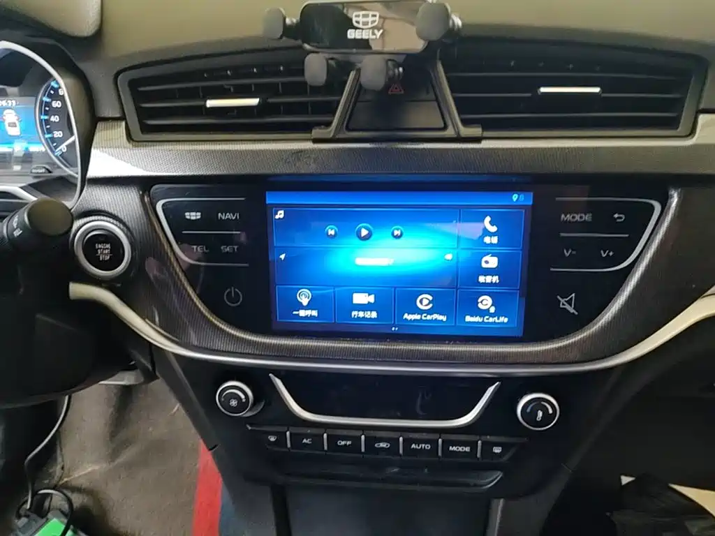 Geely Emgrand — миниатюра 13