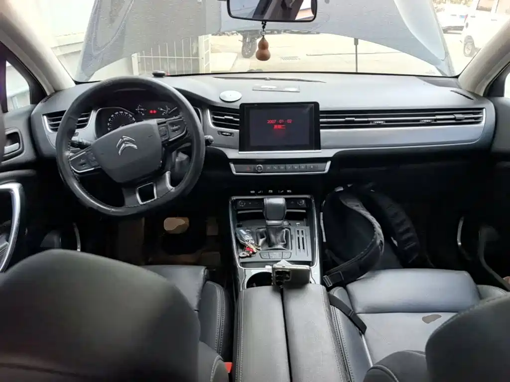 Citroen C5 — миниатюра 10