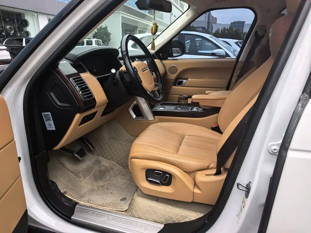 Land Rover Range Rover — миниатюра 2