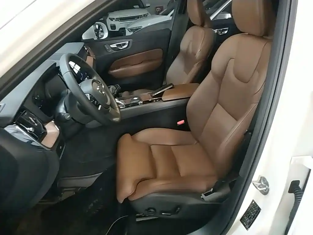 Volvo XC60 — миниатюра 15