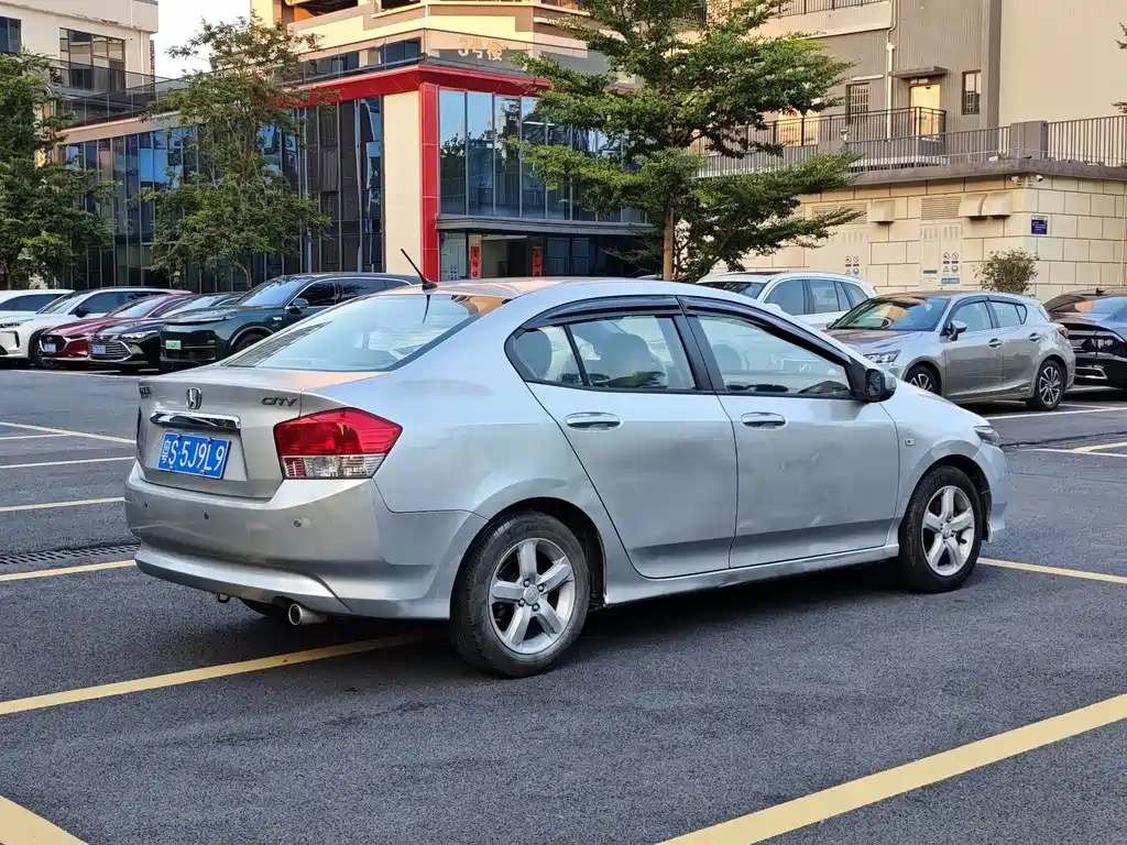 Honda City Classic — миниатюра 4