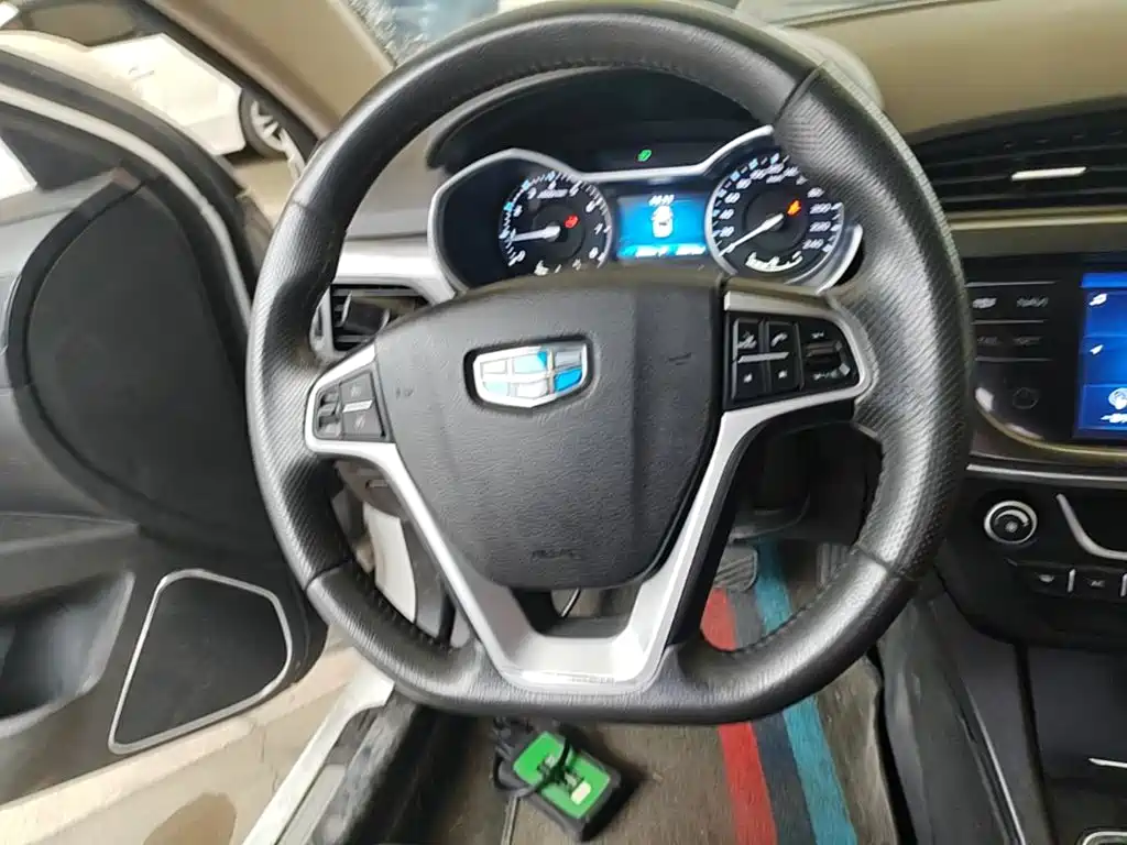 Geely Emgrand — миниатюра 11