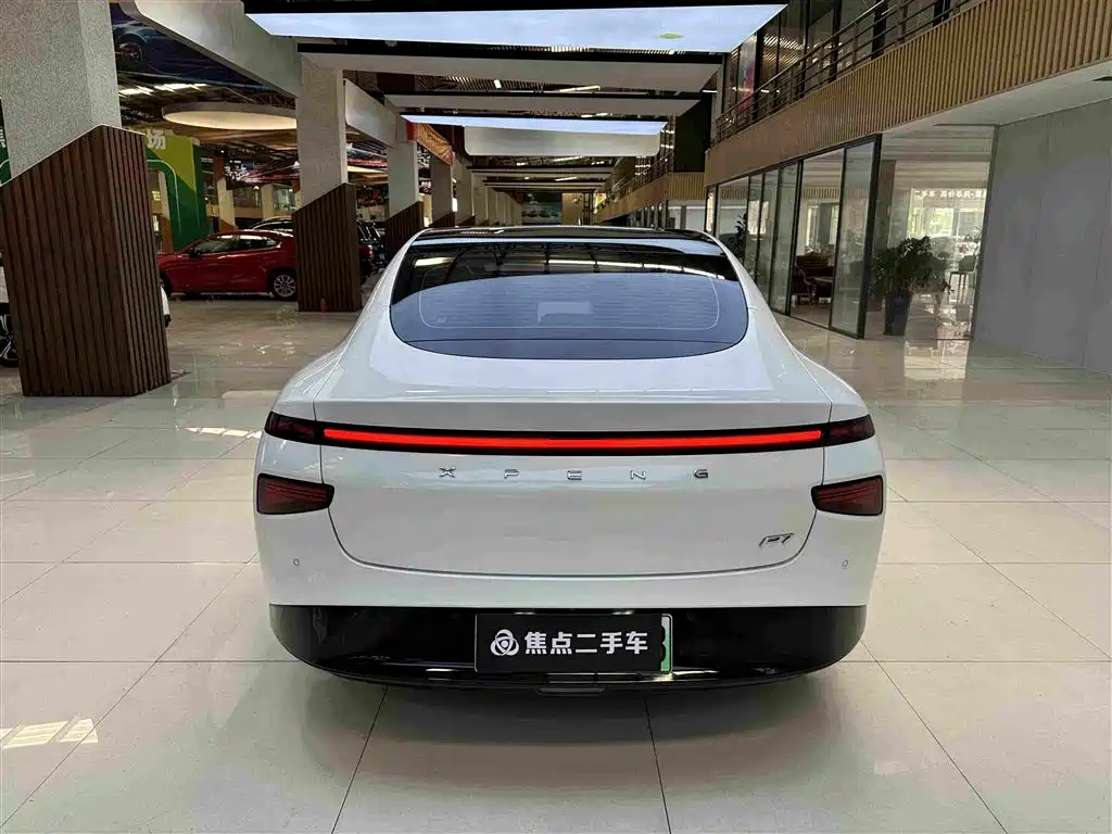 XPeng P7 — миниатюра 8