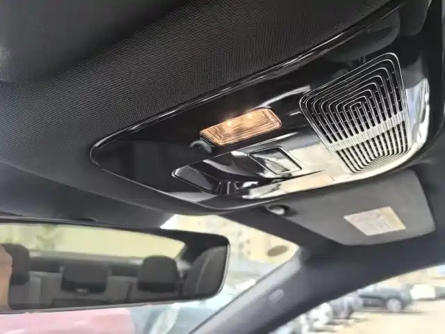 Mercedes-Benz CLA 2025 300L