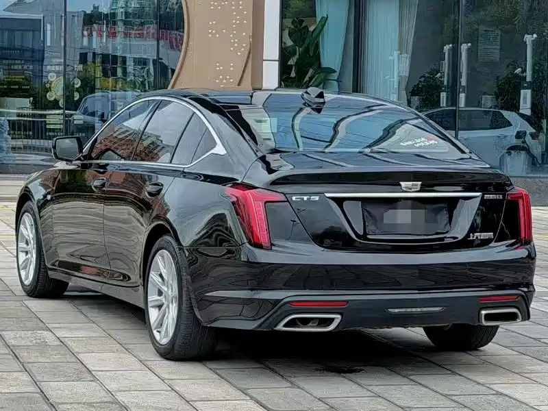 Cadillac CT5 — миниатюра 7