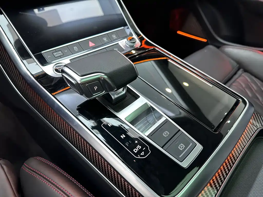 Audi Q8 — миниатюра 8