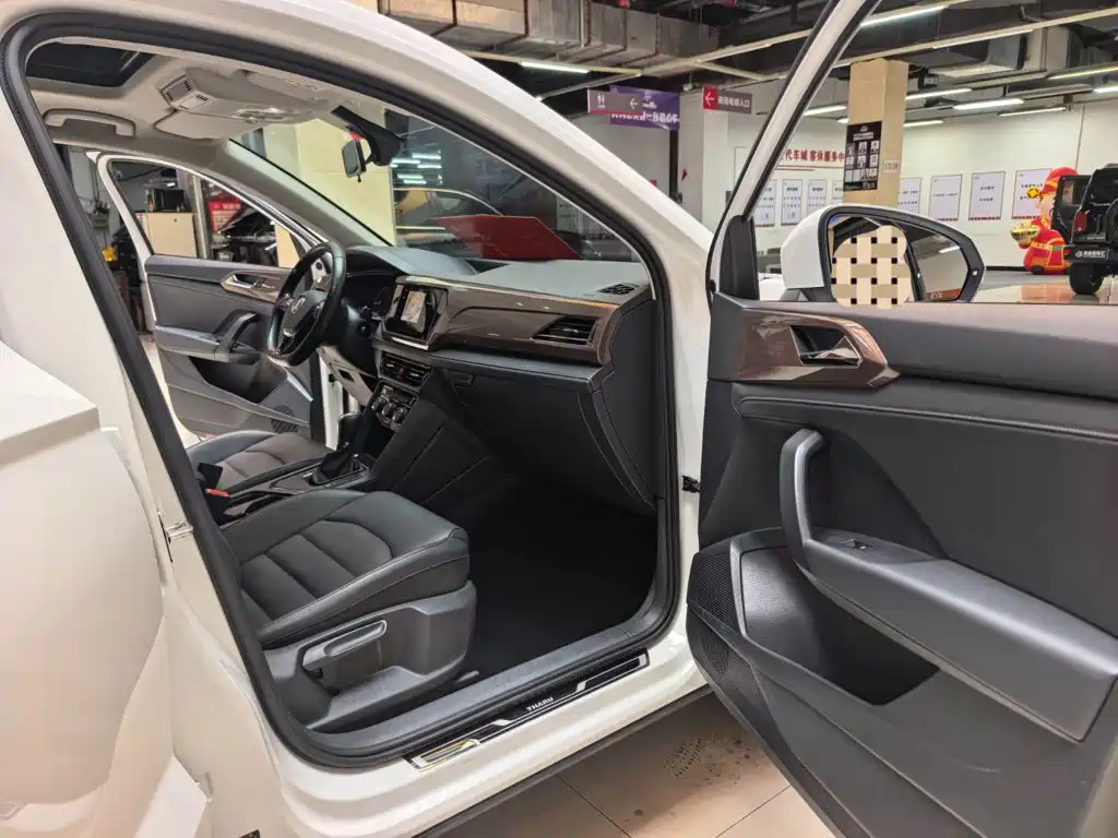 Volkswagen Tharu — миниатюра 9