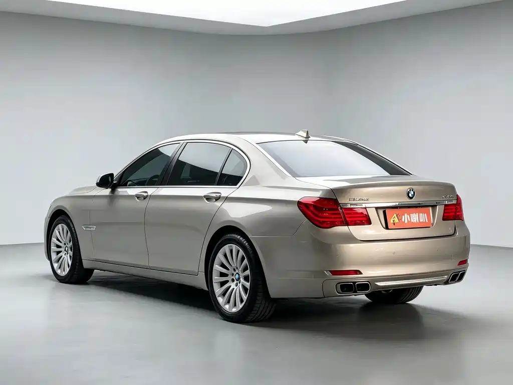 BMW 7 Series — миниатюра 7