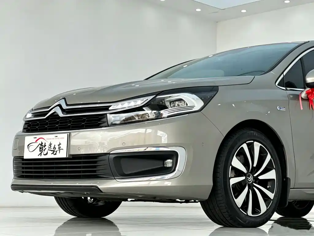 Citroen C4L — миниатюра 8