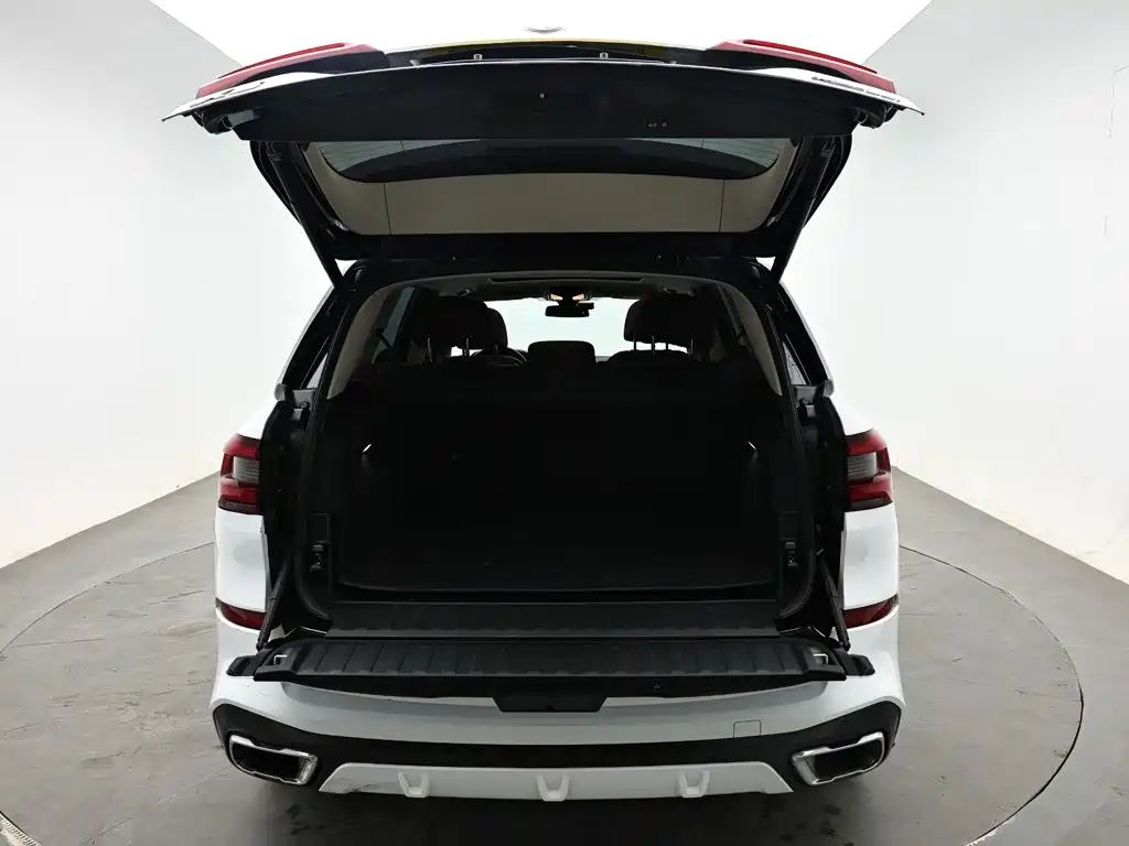 BMW X5 — миниатюра 8