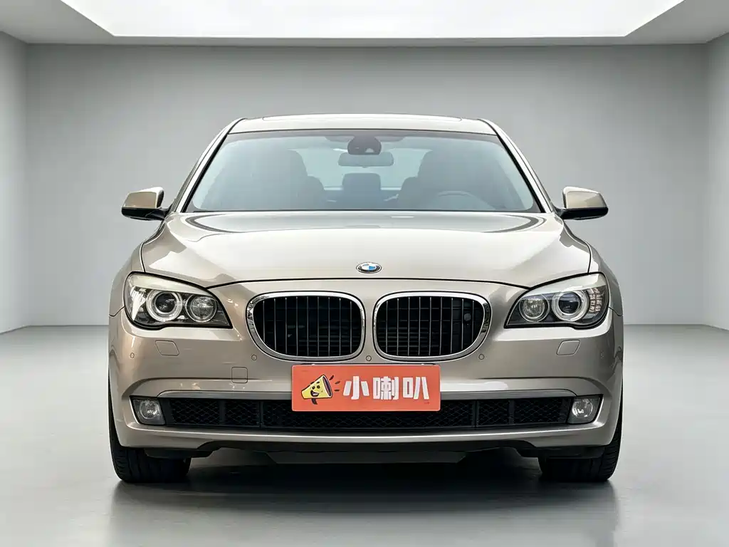 BMW 7 Series — миниатюра 2