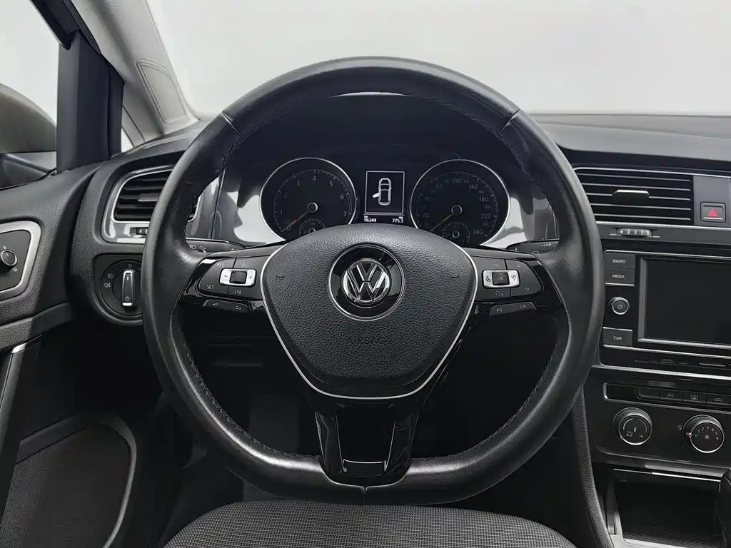 Volkswagen Golf — миниатюра 11