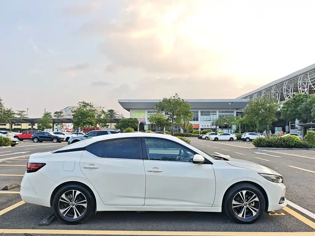 Nissan Sylphy — миниатюра 5