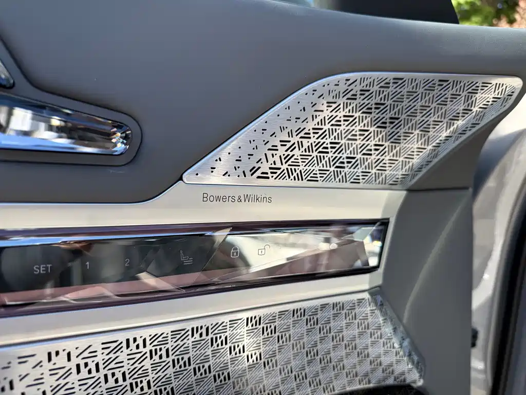 BMW i7 — миниатюра 11