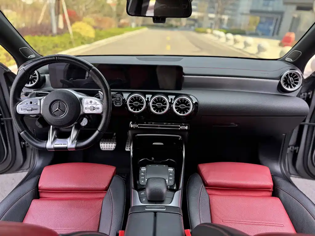 Mercedes-Benz A-Class AMG — миниатюра 7