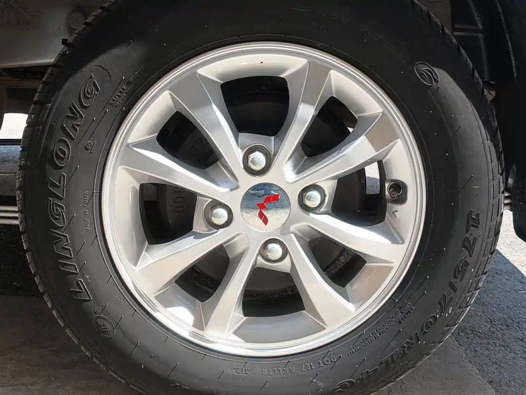 Wuling Hongguang V — миниатюра 21
