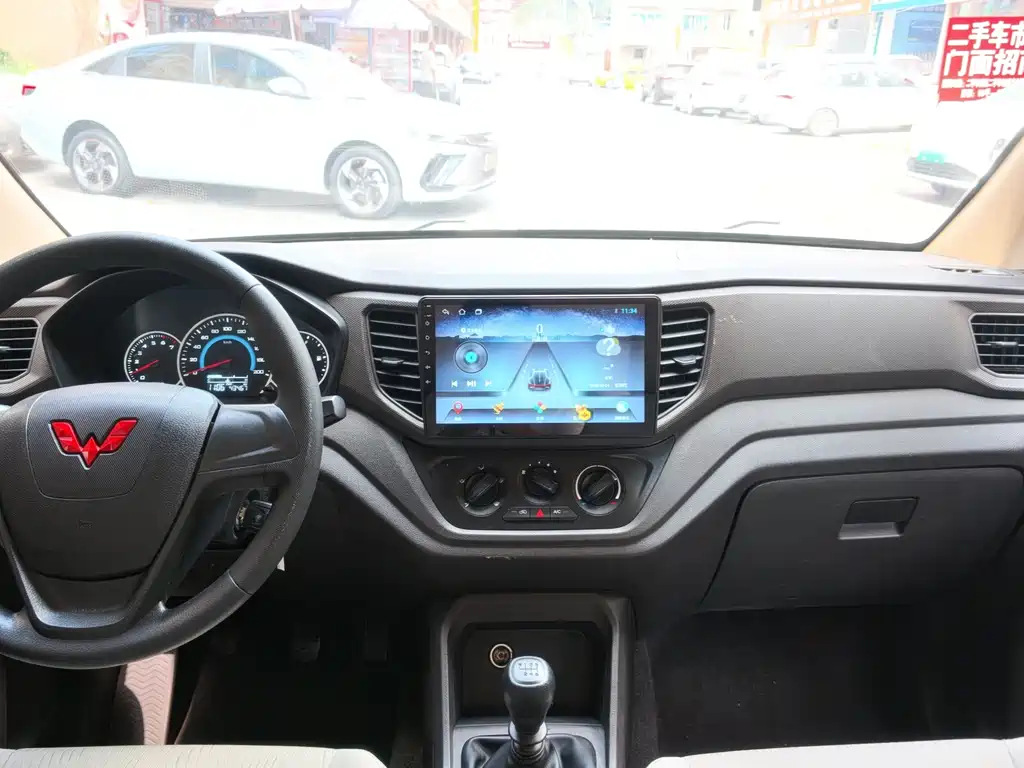 Wuling Hongguang V — миниатюра 13