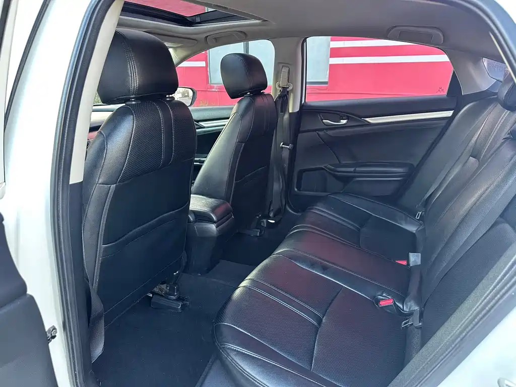 Honda Civic — миниатюра 9