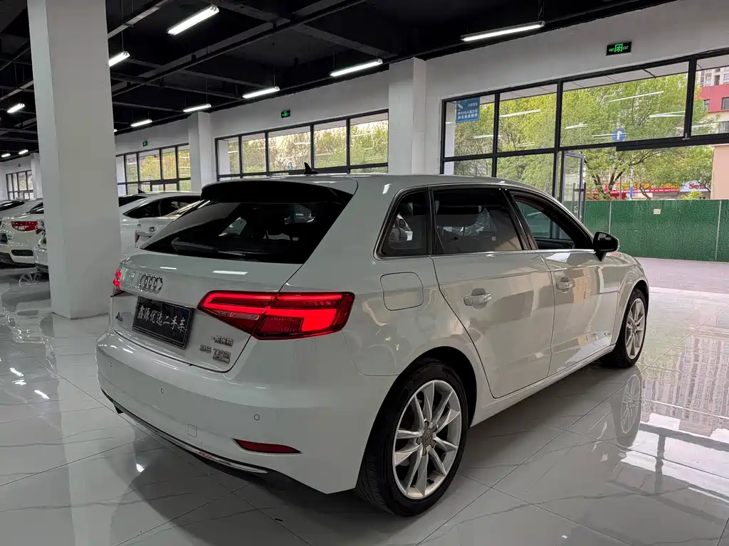 Audi A3 2019 Sportback 35 TFSI V