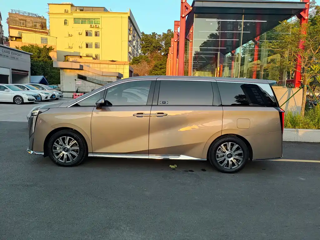 GAC Motor Trumpchi E9 — миниатюра 4