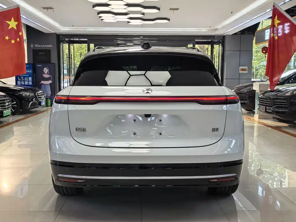 NIO ES6 — миниатюра 8