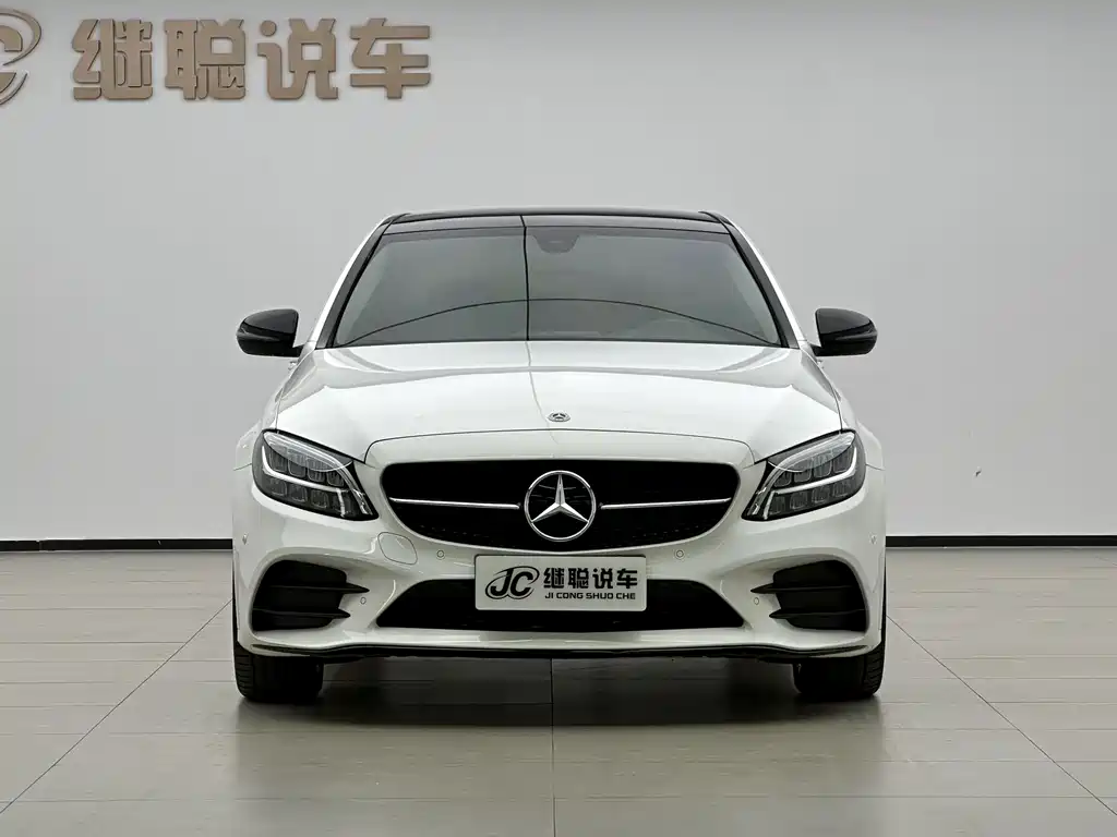 Mercedes-Benz C-Class — миниатюра 2