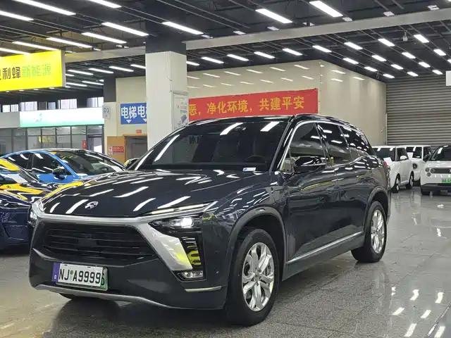 NIO ES8