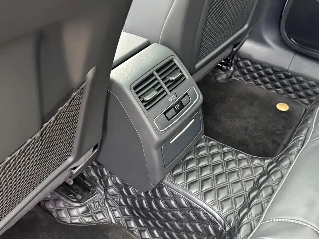 Audi A4L — миниатюра 28