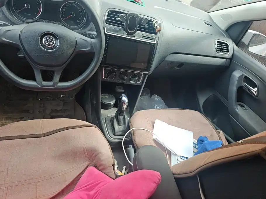 Volkswagen Polo — миниатюра 12