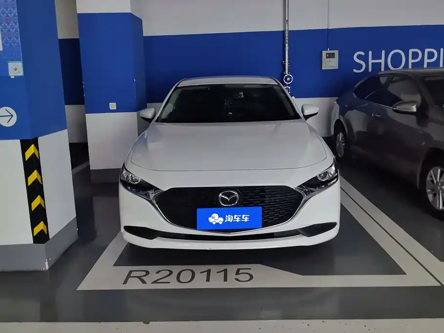 Mazda 3 Axela — миниатюра 2