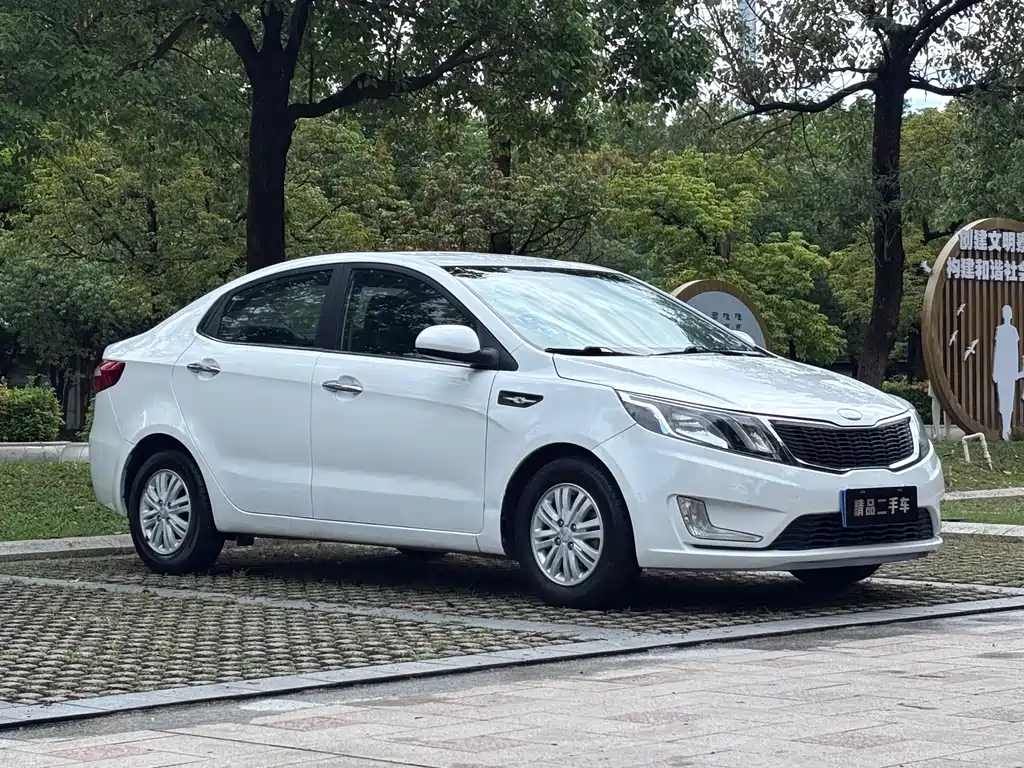Kia K2 — миниатюра 3