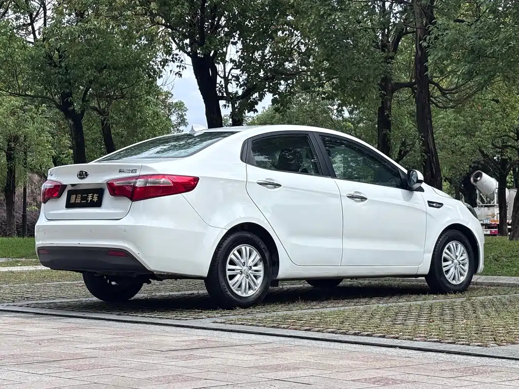 Kia K2 — миниатюра 6