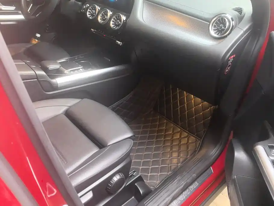 Mercedes-Benz GLA — миниатюра 8